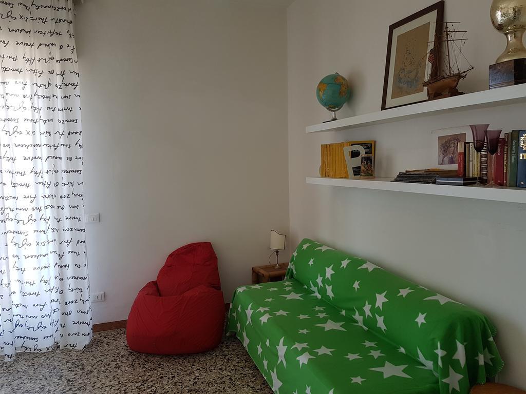דירות לריצ'י Il Terrazzo Sul Castello מראה חיצוני תמונה
